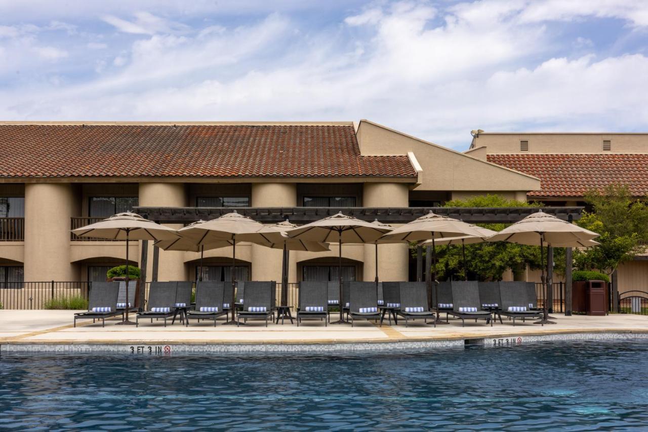 Tapatio Springs Hill Country Resort Бърни Екстериор снимка
