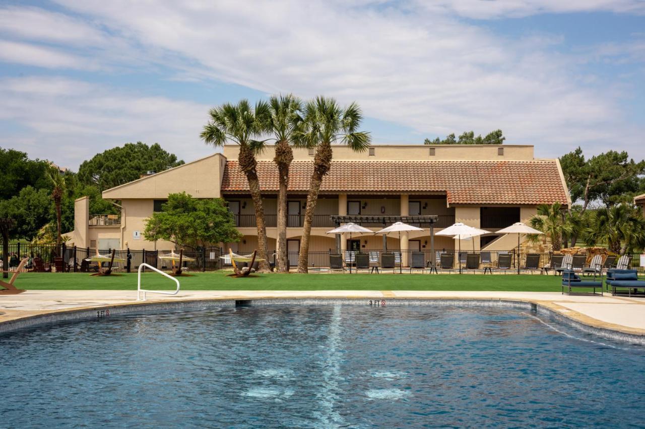 Tapatio Springs Hill Country Resort Бърни Екстериор снимка