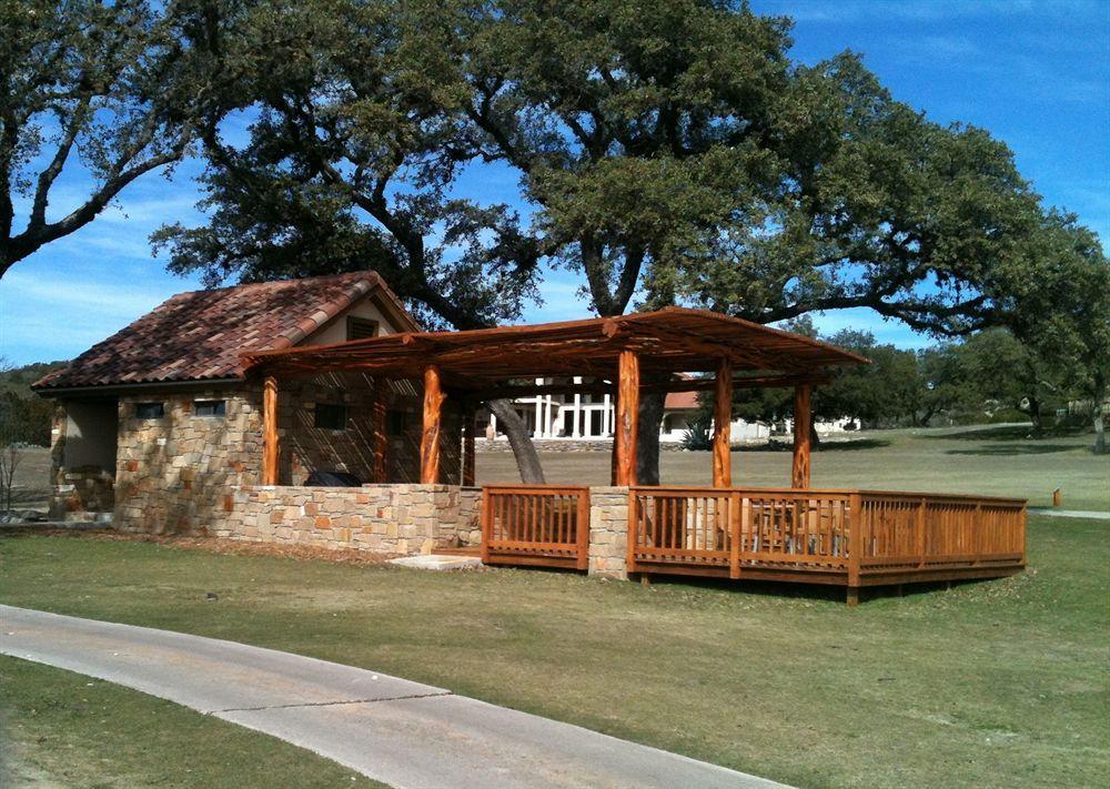 Tapatio Springs Hill Country Resort Бърни Екстериор снимка