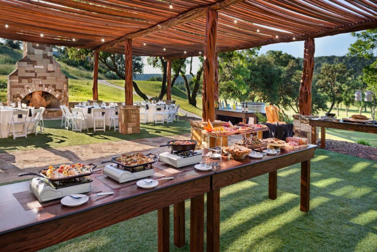 Tapatio Springs Hill Country Resort Бърни Екстериор снимка